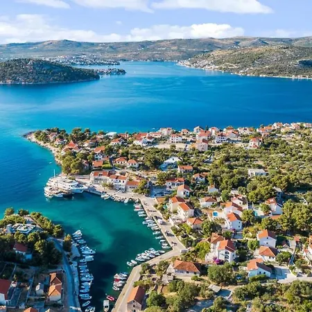 Seaside Family Friendly House With A Swimming Pool Razanj, - 19735 * 罗戈兹尼察