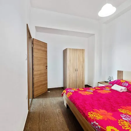 度假居 Seaside Family Friendly House With A Swimming Pool Razanj, - 19735 *